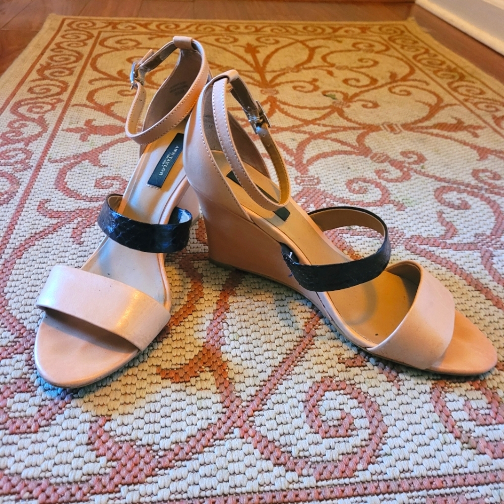 Wedge sandals